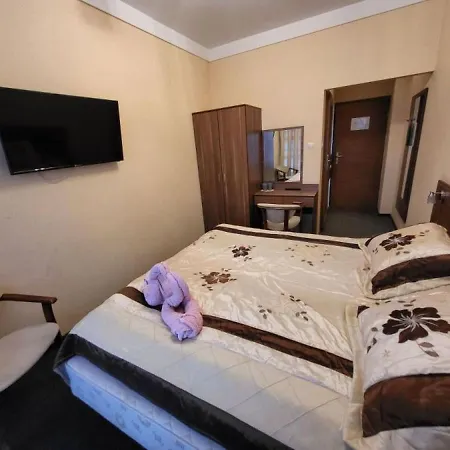 Parkowy Отель *